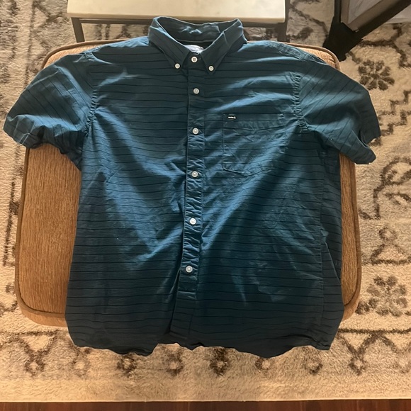 Hurley dri fit button shirt - Picture 1 of 3
